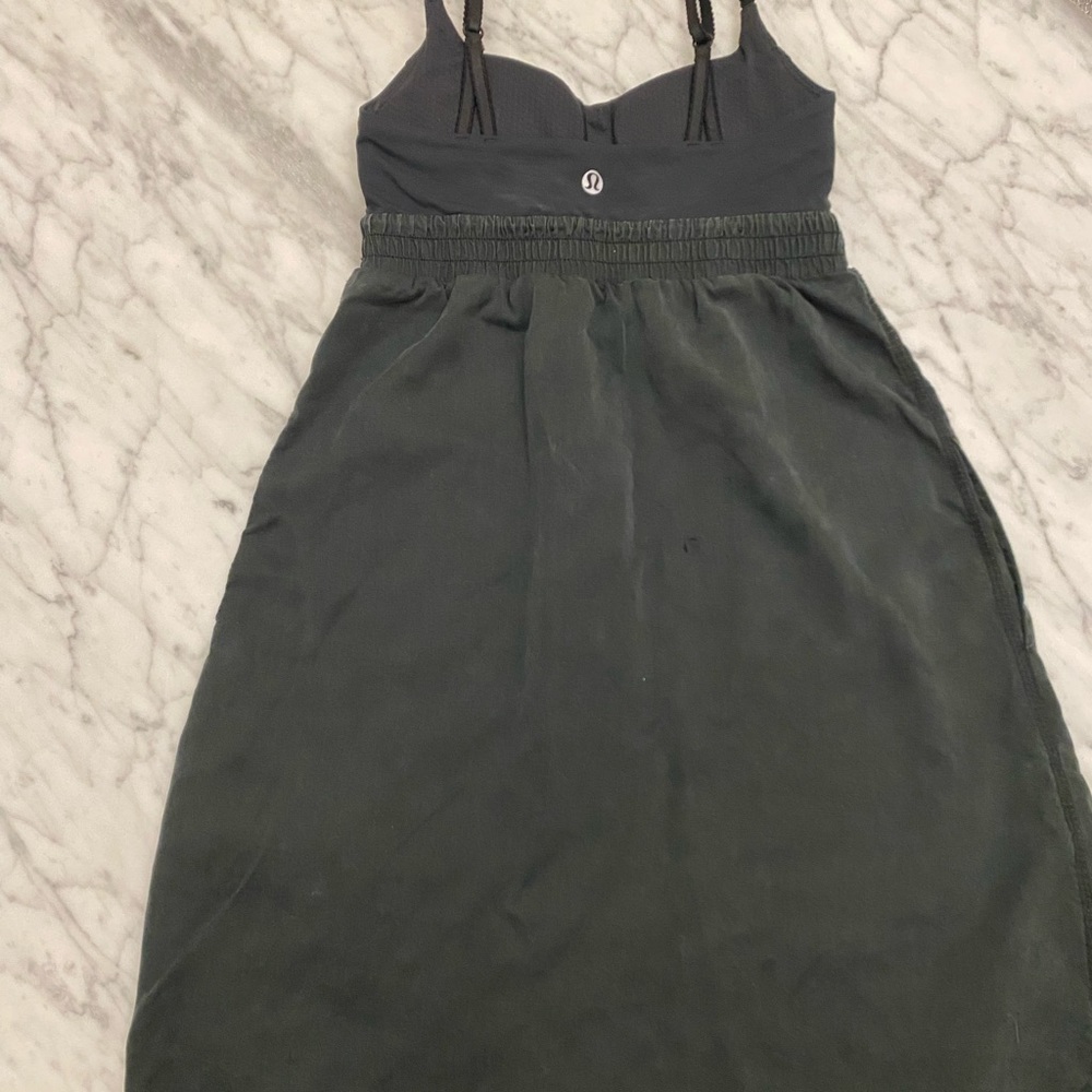 EUC lululemon ❤️TEMP PRICE DROP ❤️bliss dress size 2